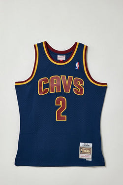 MITCHELL & NESS KYRIE IRVING SWINGMAN NBA JERSEY